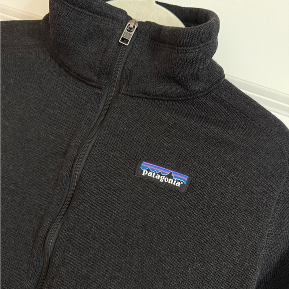 Patagonia Black Full Zip Fleece Jacket - Picture 2 of 3